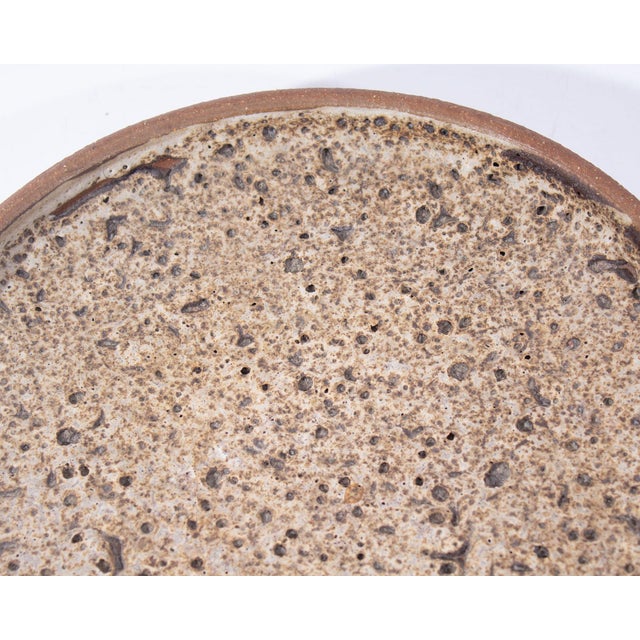 Mid-Century Modern Studio Pottery Lava Glaze Charger Signed by Artist Edna Arnow For Sale - Image 3 of 7