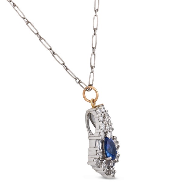 Contemporary Vintage Tanzanite Diamond 18k White Gold Pendant Necklace For Sale - Image 3 of 6