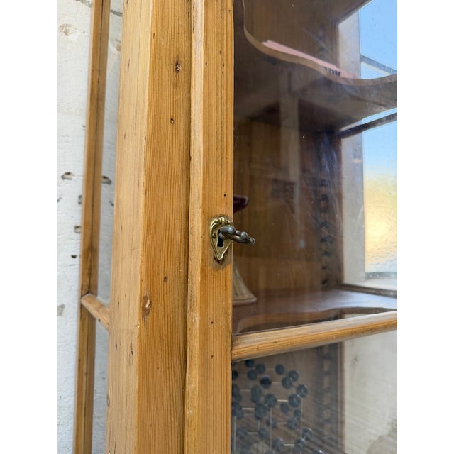 19th Century English Pine Display Case, 1890s For Sale - Image 18 of 18