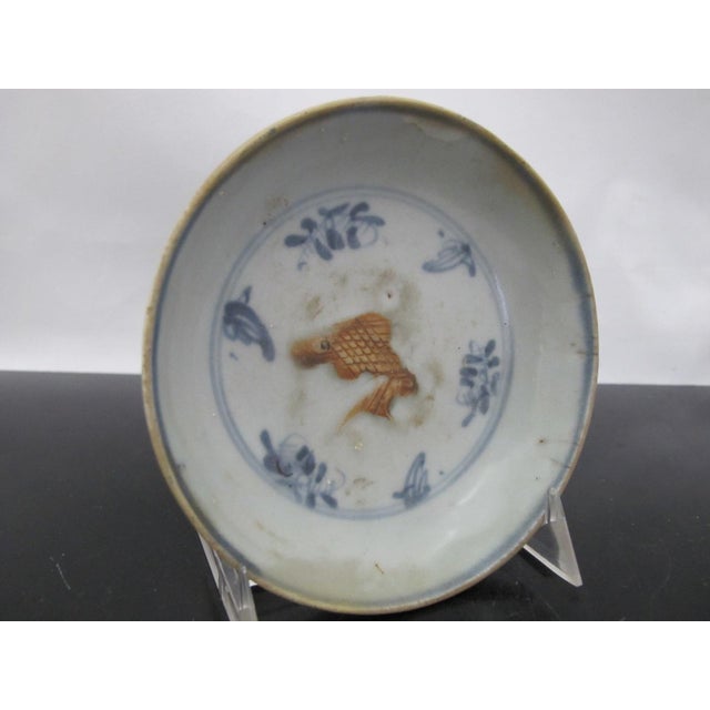 Chinese Chinese Ming Fish Relief Plate Saucer Hongzhi Zhengde Antique Blue Porcelain For Sale - Image 3 of 6