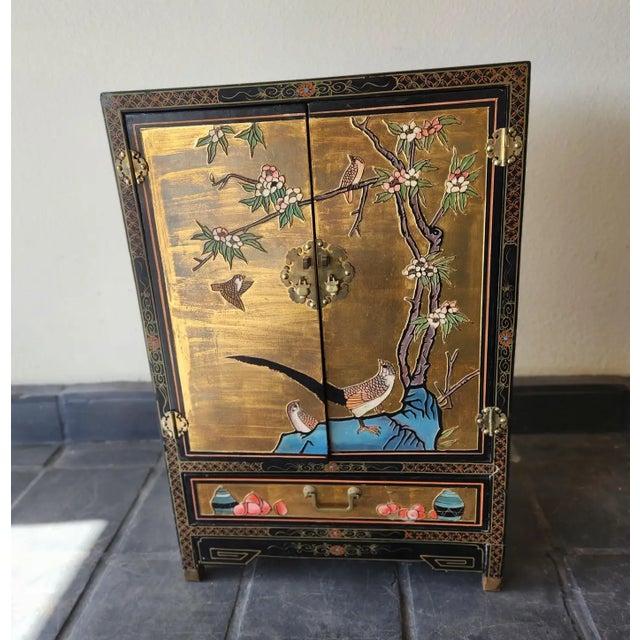 Wood 1950s Chinoiserie Hand Painted Elegant Gold Leaf Chinese Cabinet For Sale - Image 7 of 12