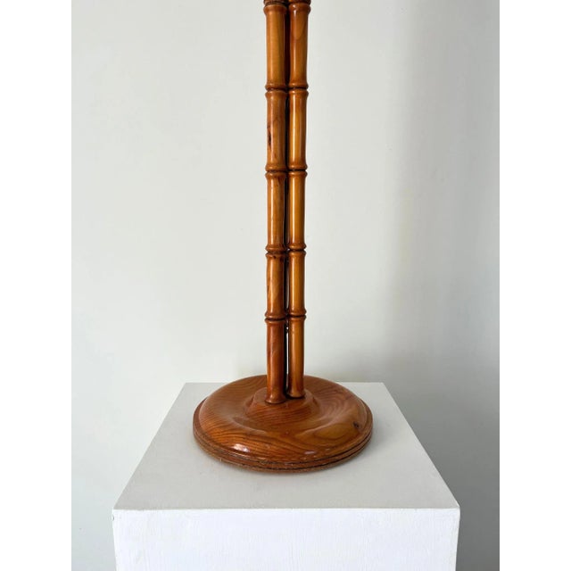 Mid-Century Faux Bamboo Turned Wooden Column Floor Lamp, Britain, 1980s For Sale - Image 6 of 10