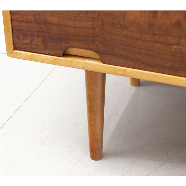 Mid-Century Unit Hilleplan J Cherry Bureau by Robin Day for Hille, 1950s For Sale - Image 10 of 11