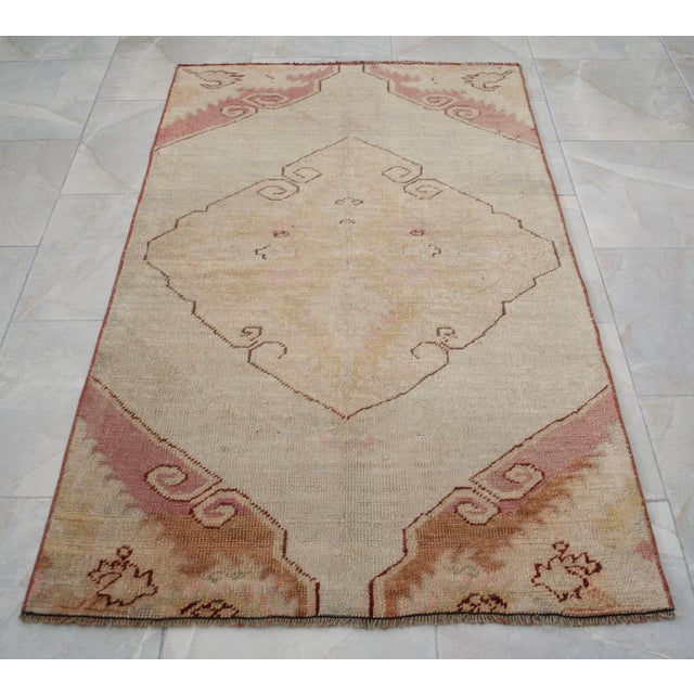 1940s Faded Muted Colors Impressive Medallion Vintage Ushak Rug Low ...