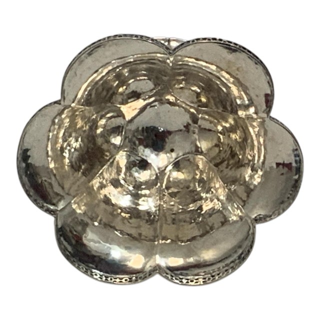 Gothic Antique German .830 Silver Six-Lobed Footed Bowl Attributed to Neresheimer Germany C. 1900 For Sale - Image 3 of 3