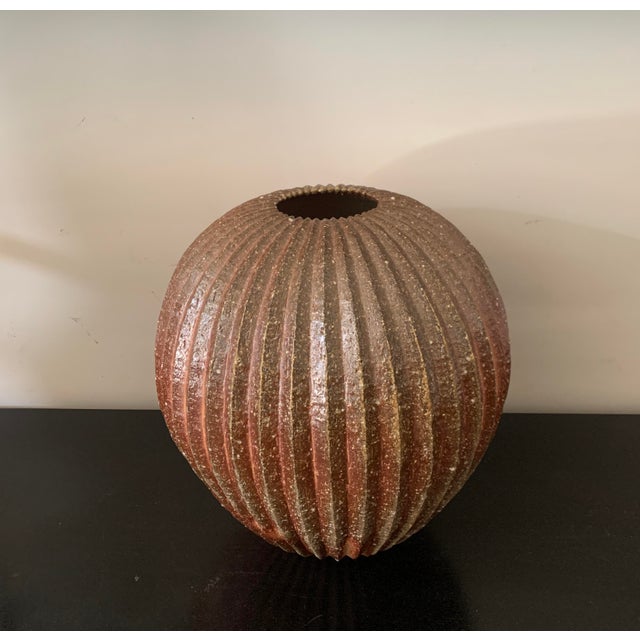 Contemporary Japanese Shigaraki Jar by Takahashi Yoshiko For Sale In Los Angeles - Image 6 of 6