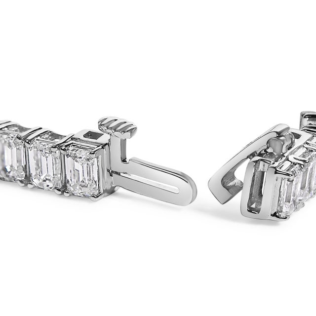 Contemporary IGI Certified 14K White Gold 10.0 Cttw Emerald Cut Lab Grown Diamond Tennis Bracelet For Sale - Image 3 of 5