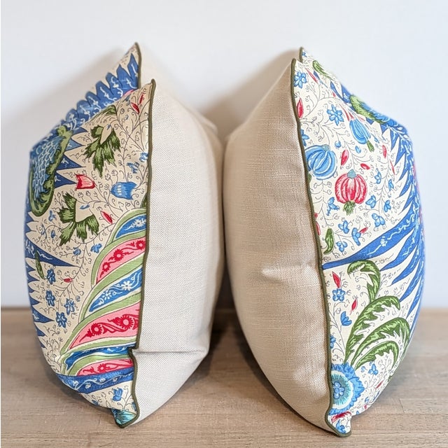 Quadrille’s popular Les Indiennes print in the blue, rouge, green colorway. Coordinating Samuel & Sons green cord and...