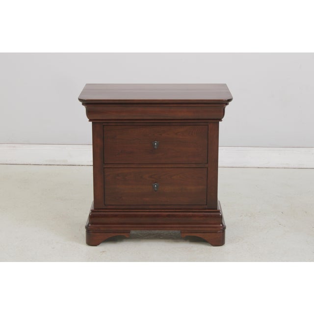 Traditional Pair of Nichols & Stone Stickley Cherry 3 Drawer Nightstands For Sale - Image 3 of 16
