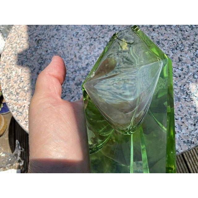 Murano Green Triangular Faceted Art Glass Vase by Bucella Cristalli, 1960s For Sale - Image 13 of 14