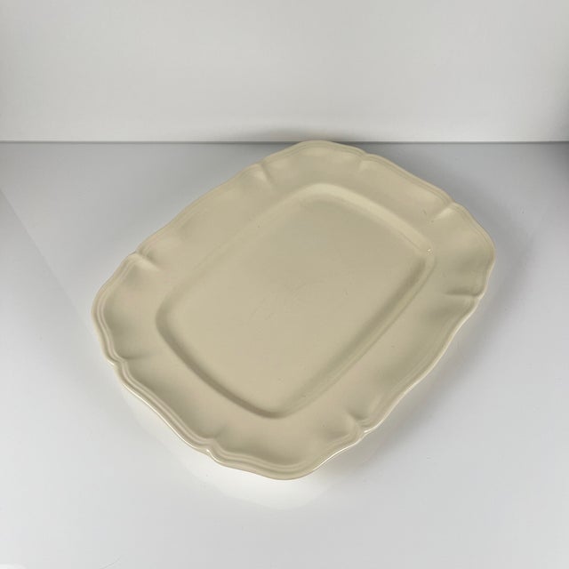 Large Rectangular Cream Dish from Sarreguemines, Early 20th Century For Sale - Image 3 of 13