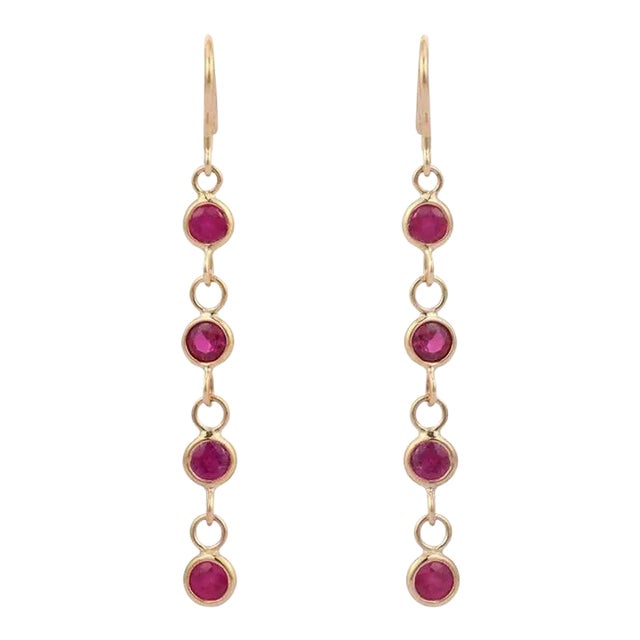 Round Ruby Dangle Earrings in 18k Yellow Gold - 2 Pieces For Sale