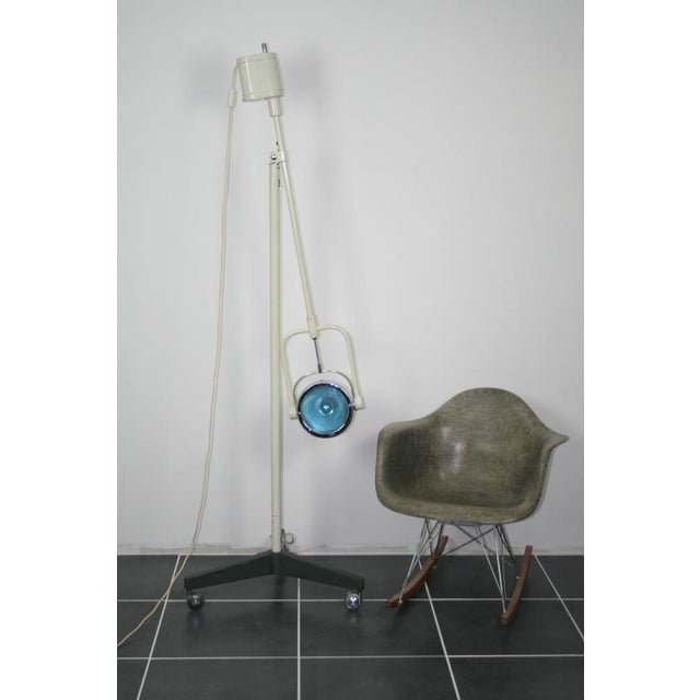 Mid-Century Modern Industrial Medical Lamp from Hanaulux, 1950s For Sale - Image 3 of 16