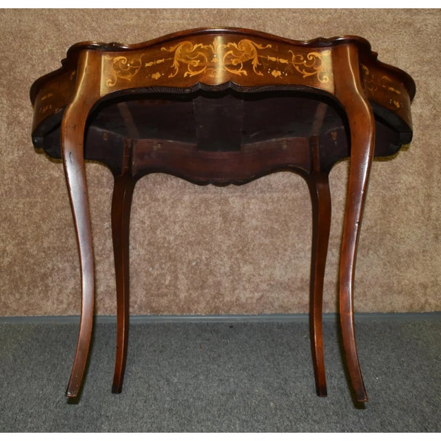 Inlaid Mahogany Table Renaissance Revival Turtle Top Parlor 1900s Victorian For Sale - Image 12 of 13