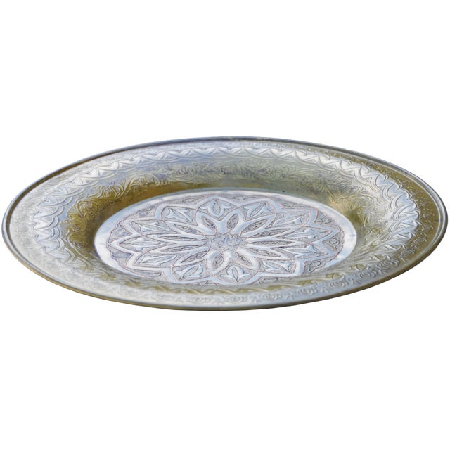 Early 20th Century Hand-Engraved Brass Tray With Copper Floral Motif For Sale In New York - Image 6 of 8