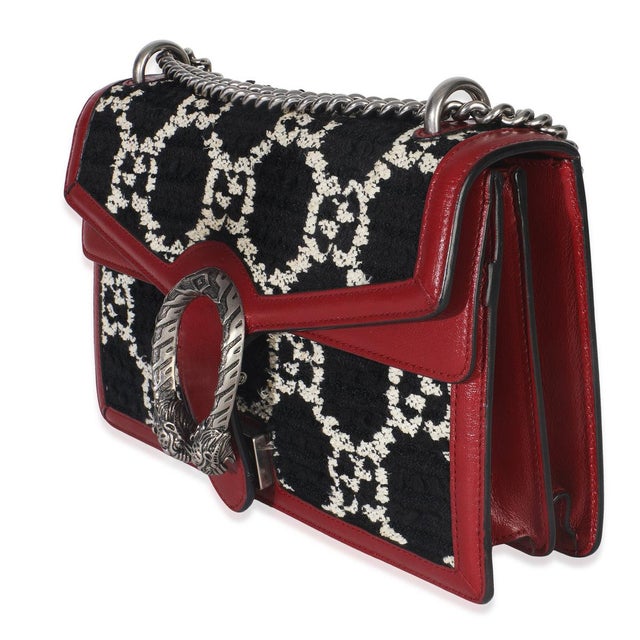 Taking the fashion sphere by storm in 2015, the Dionysus crossbody bag from Gucci was given its moniker after the Greek...