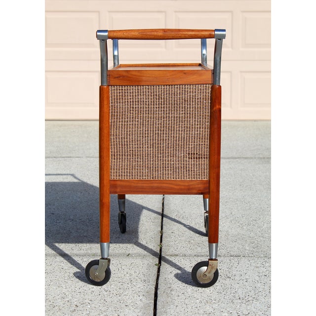 Wood Mid-Century Modern Teak Rolling Bar Cart / Serving Trolley With Chrome Handles For Sale - Image 7 of 12