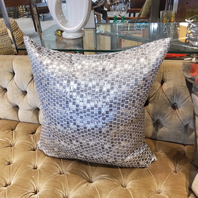 d.v. Kap Jupiter Pillow For Sale - Image 4 of 4