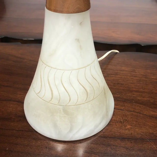 1960s Tall Alabaster and Wood Table or Desk Lamp For Sale In Miami - Image 6 of 8