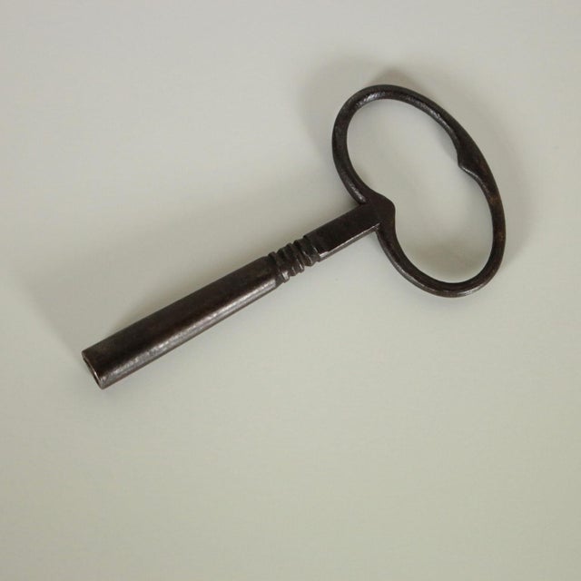 French Marble & Gilded Bronze Table Clock from Léchopié à Paris, 1700s For Sale - Image 11 of 12