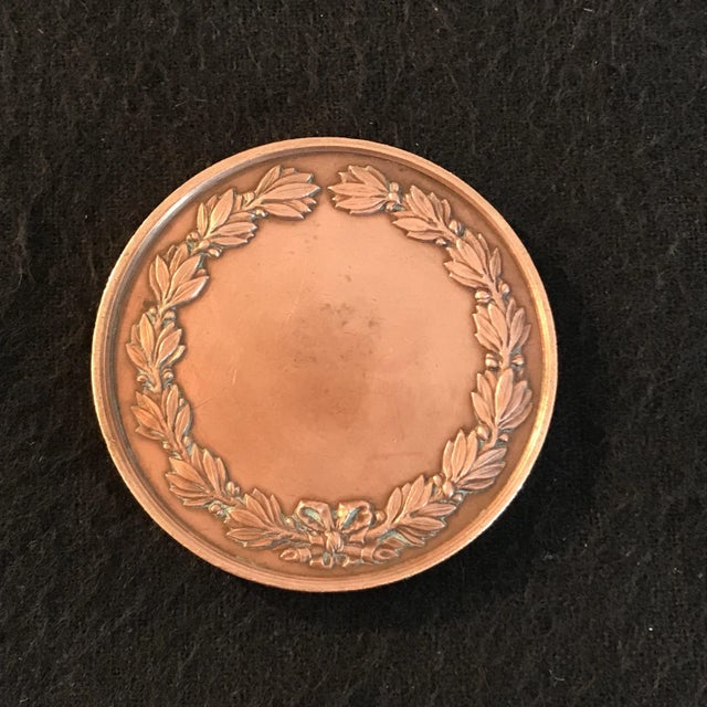 French Mid 20th Century Large French Medal Award Coin: Societe De Tir De L’Herault (Shooting Riflery) For Sale - Image 3 of 4