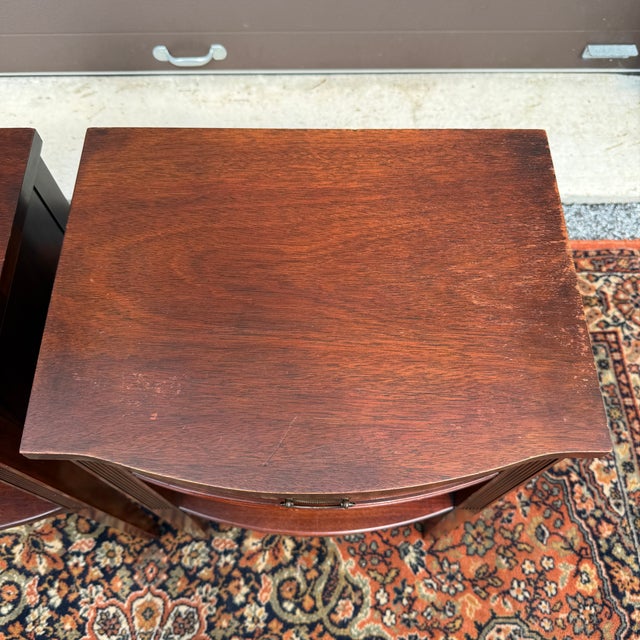 White Furniture Vintage White Fine Furniture Federal Mahogany 1 Drawer Nightstands - A Pair For Sale - Image 4 of 18