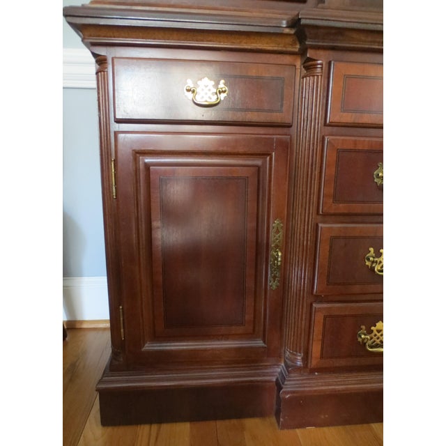 1990s China Cabinet Mahogany With Inlay For Sale - Image 9 of 14