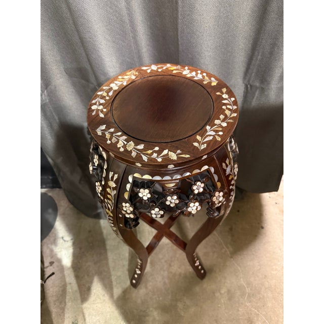 Late 20th Century Chinese Rosewood Plant Stand With Mother-of-Pearl Floral Detail For Sale In New York - Image 6 of 8