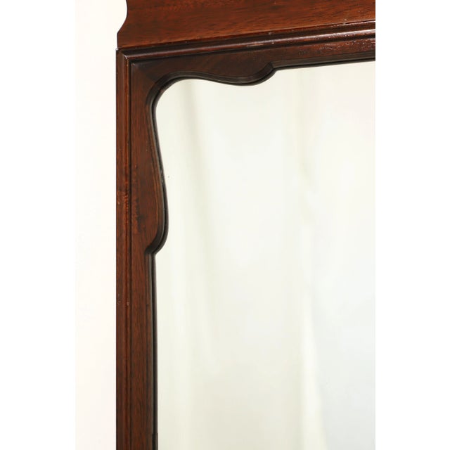 Chippendale Mid 20th Century Mahogany Chippendale Wall Mirror With Eagle Inlay For Sale - Image 3 of 9