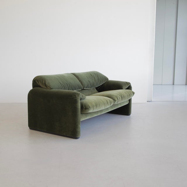 Forest Green Two-Seat Sofa by Vico Magistretti for Cassina, 1973 For Sale - Image 8 of 8