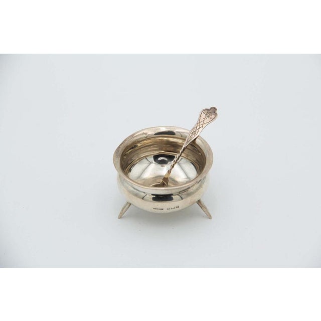 Silver Salt Shaker with Three Supporting Feet and Spoon For Sale - Image 4 of 4