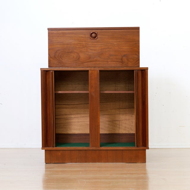1960s English Teak Liquor Cabinet by Sureline For Sale - Image 9 of 12