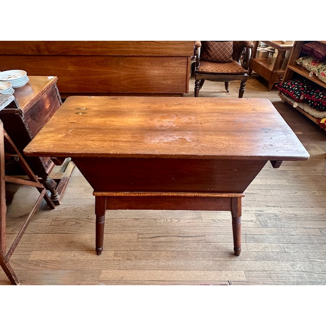Chestnut Late 19th Century Antique Dough Box Side Table For Sale - Image 8 of 11
