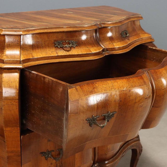 Chippendale Style Chest of Drawers in Wood For Sale - Image 4 of 12