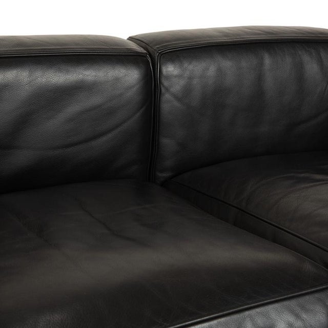 LC 2 2-Seater Sofa in Black Leather and Chrome by Le Corbusier, Pierre Jeanneret and Charlotte Perriand for Cassina For Sale - Image 5 of 15