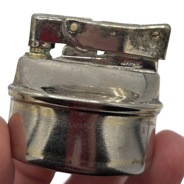 1960s Hollywood Regency Hand Cut Multi Faceted Crystal Table Lighter For Sale - Image 9 of 9