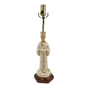 Vintage Hollywood Regency Chinoiserie Asian Figural Painted Table Lamp