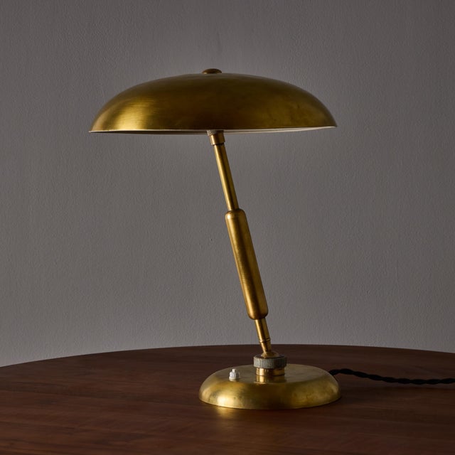 1940s 1940s Giovanni Michelucci Patinated Brass Adjustable Banker Lamp for Lariolux For Sale - Image 5 of 18