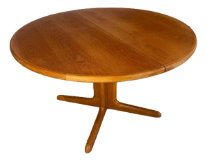 Vintage Round Teak Dining Table from Skovby Møbelfabrik, 1960s