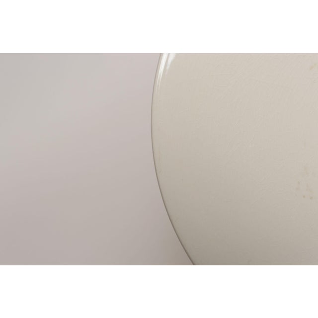 Set of Three Nick Munro English Matte Powder Blue and Glossy White Plates - Two Sizes For Sale - Image 15 of 18