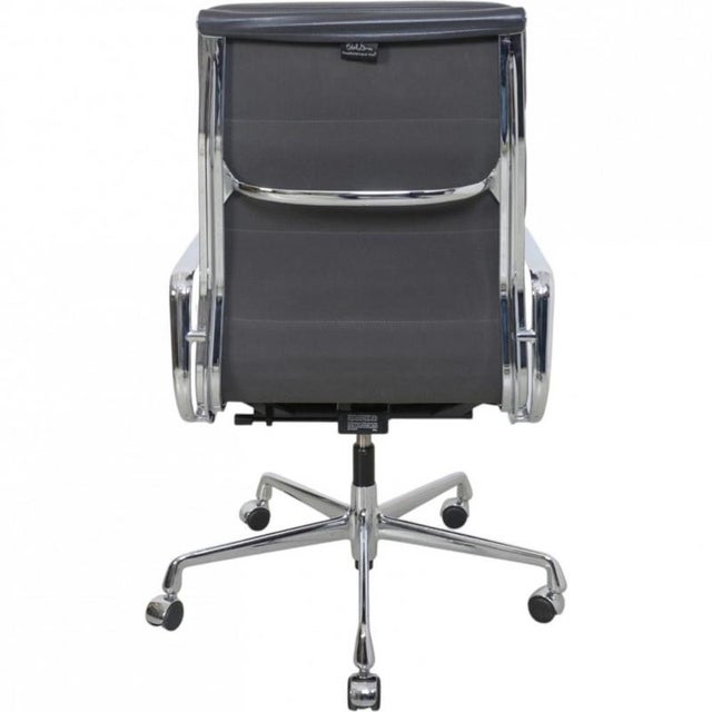 EA-219 Office Chair in Grey Leather by Charles Eames For Sale - Image 13 of 18