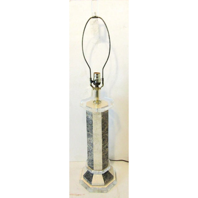 Vintage Octagon Lucite and Marbled Look Table Lamp Attributed to Maitland-Smith For Sale - Image 11 of 11