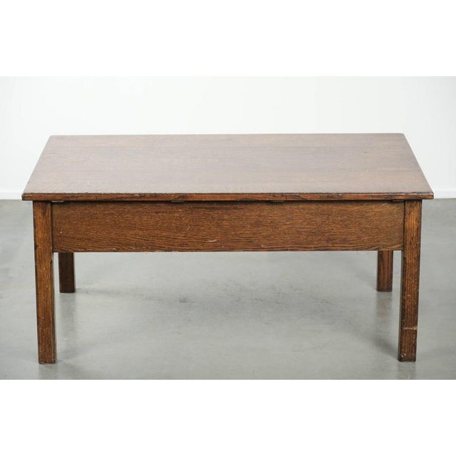 1940s Antique English Oak Coffee Table with Drawers, 20th Century For Sale - Image 5 of 15