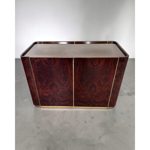 Dry Bar in Walnut Root and Brass with Mirrored Top, Italy, 1970 For Sale - Image 17 of 18