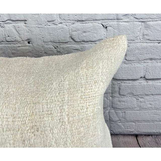 Turkish 20 x 20 Hemp Pillow Turkish Cushion Natural Grayish White Pillow Cushion Cover For Sale - Image 3 of 4
