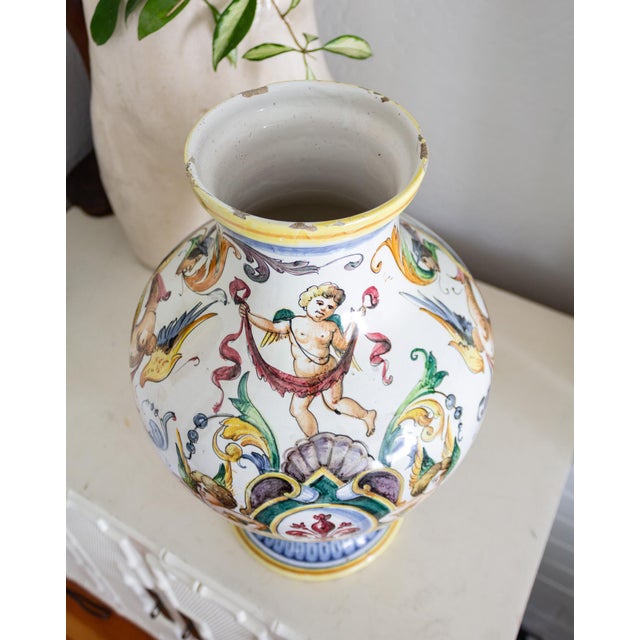 Italian Majolica Vase With Grotesque Raphaellesco Renaissance Chimeras For Sale - Image 12 of 15