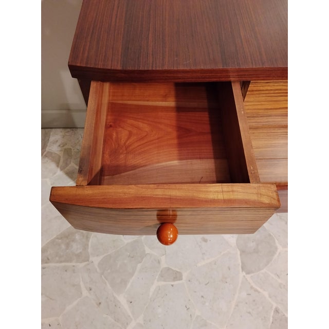 Art Deco Chest of Drawers in Walnut with Bakelite Knobs, Italy, 1930s For Sale - Image 9 of 14