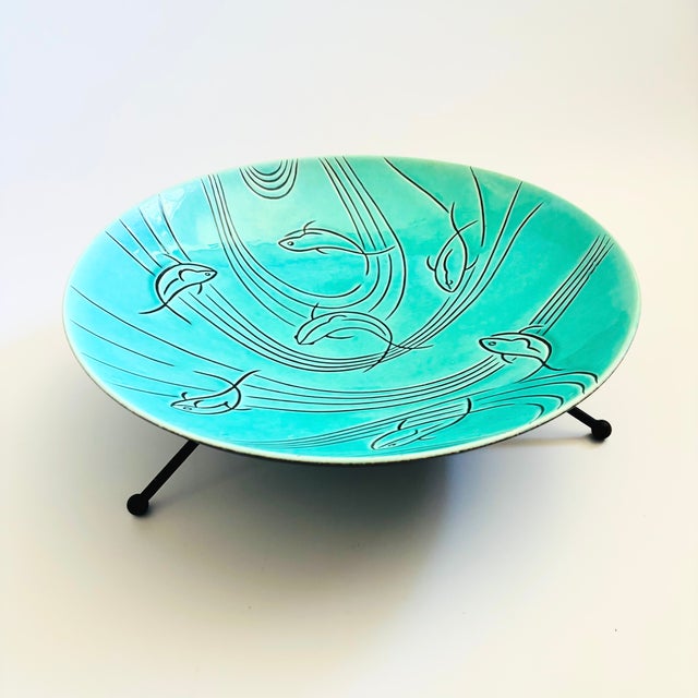 Mid-Century Modern Large Mid Century Ceramic Fish Serving Bowl on Metal Base by Roselane Pottery For Sale - Image 3 of 17