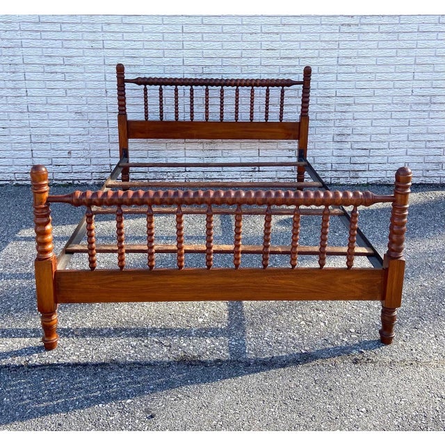 Vintage Full Size Jenny Lind Spindle/Spool Bed With Acorn Finials