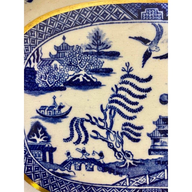 Antique Pair of Gold Rimmed Beech Hancock & Company Oval Blue Willow Side Dish/Vegetable Serving Dishes From England - Circa 1851 For Sale In Dallas - Image 6 of 12